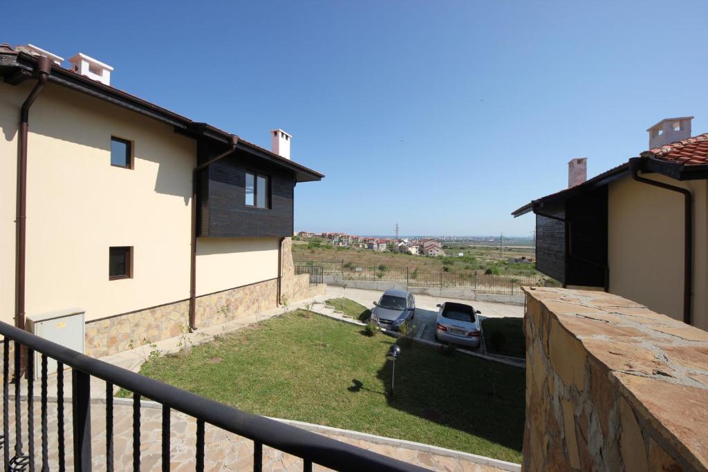 Menada Sunny Hill Villa Kosharitsa Dış mekan fotoğraf