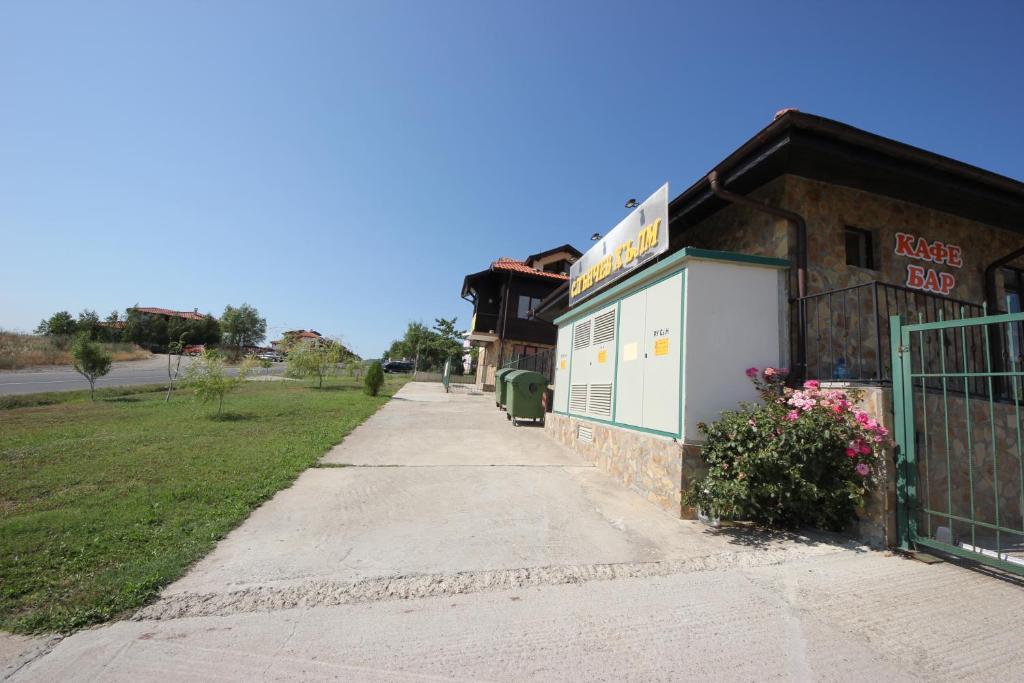 Menada Sunny Hill Villa Kosharitsa Dış mekan fotoğraf