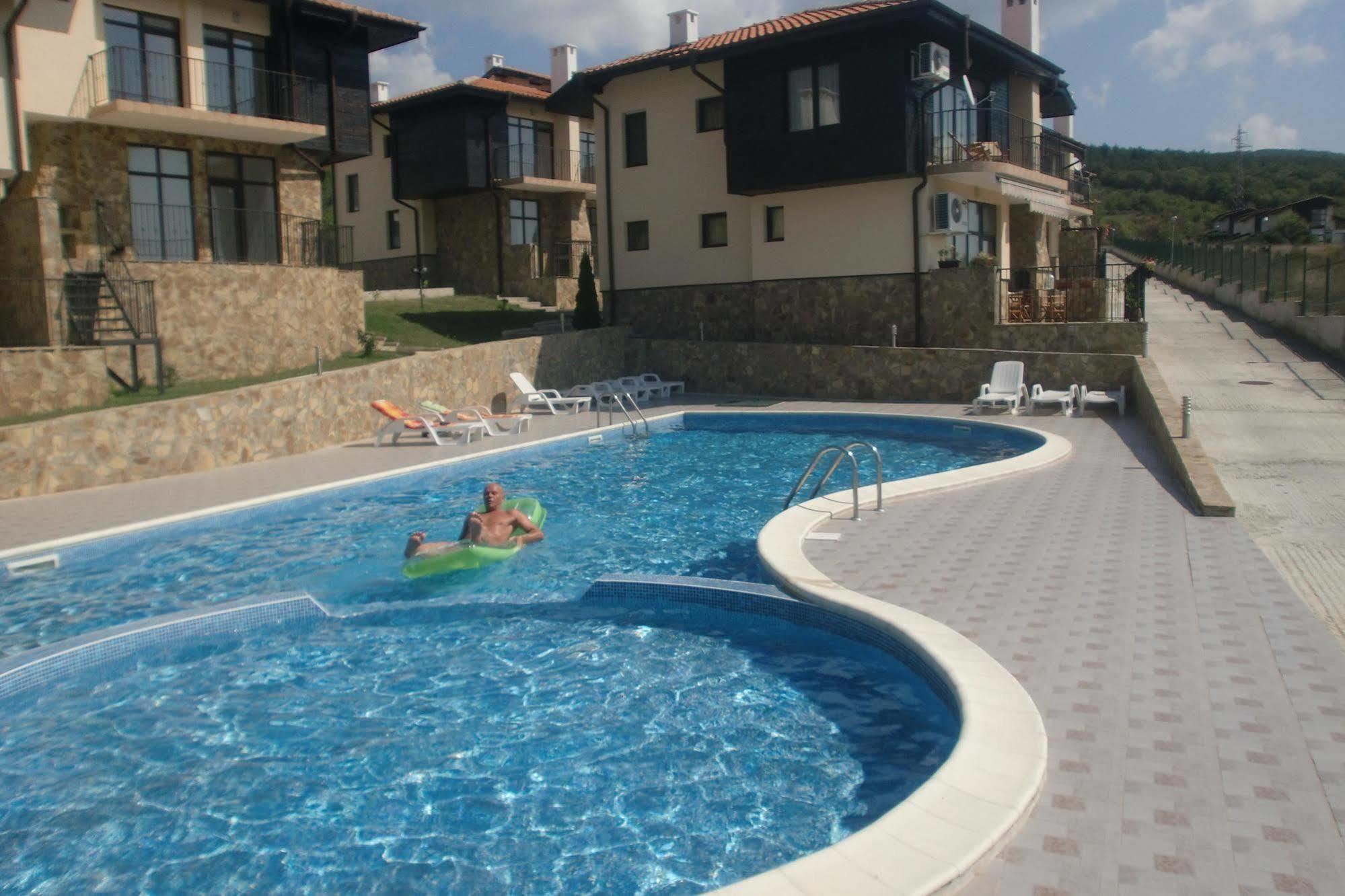 Menada Sunny Hill Villa Kosharitsa Dış mekan fotoğraf